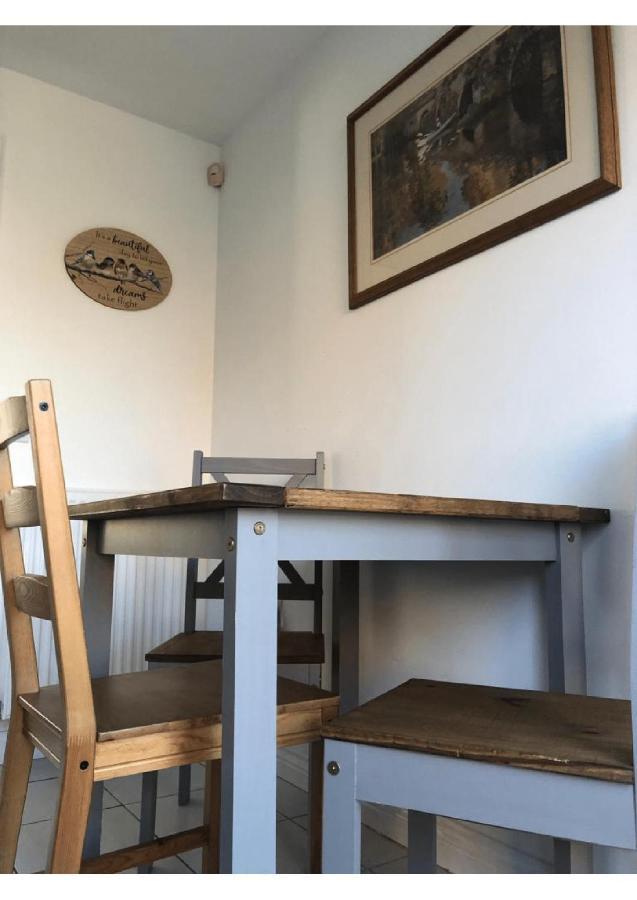 Perfectly Placed 3 Bed In A Peaceful Close *